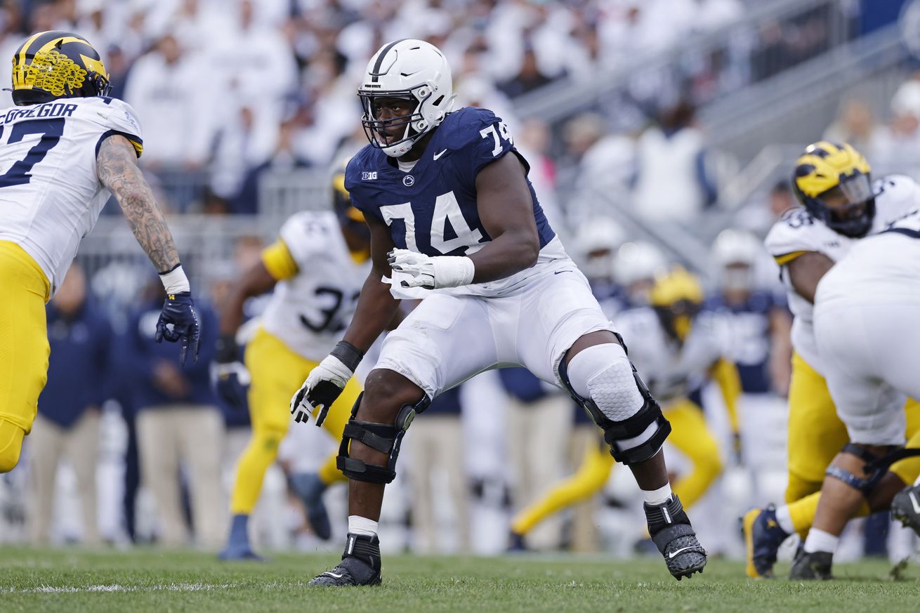 COLLEGE FOOTBALL: NOV 11 Michigan at Penn State