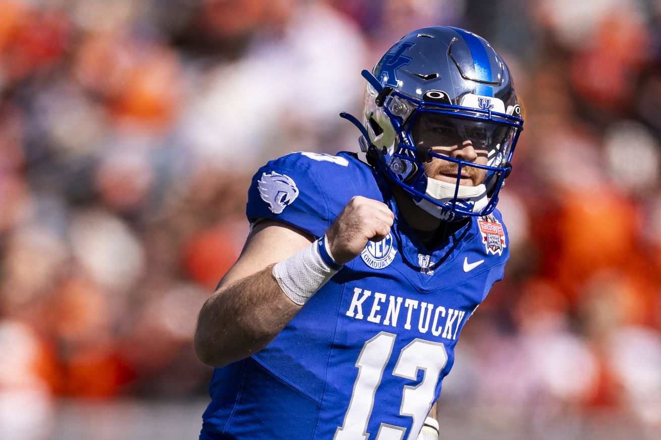 TaxSlayer Gator Bowl - Clemson v Kentucky