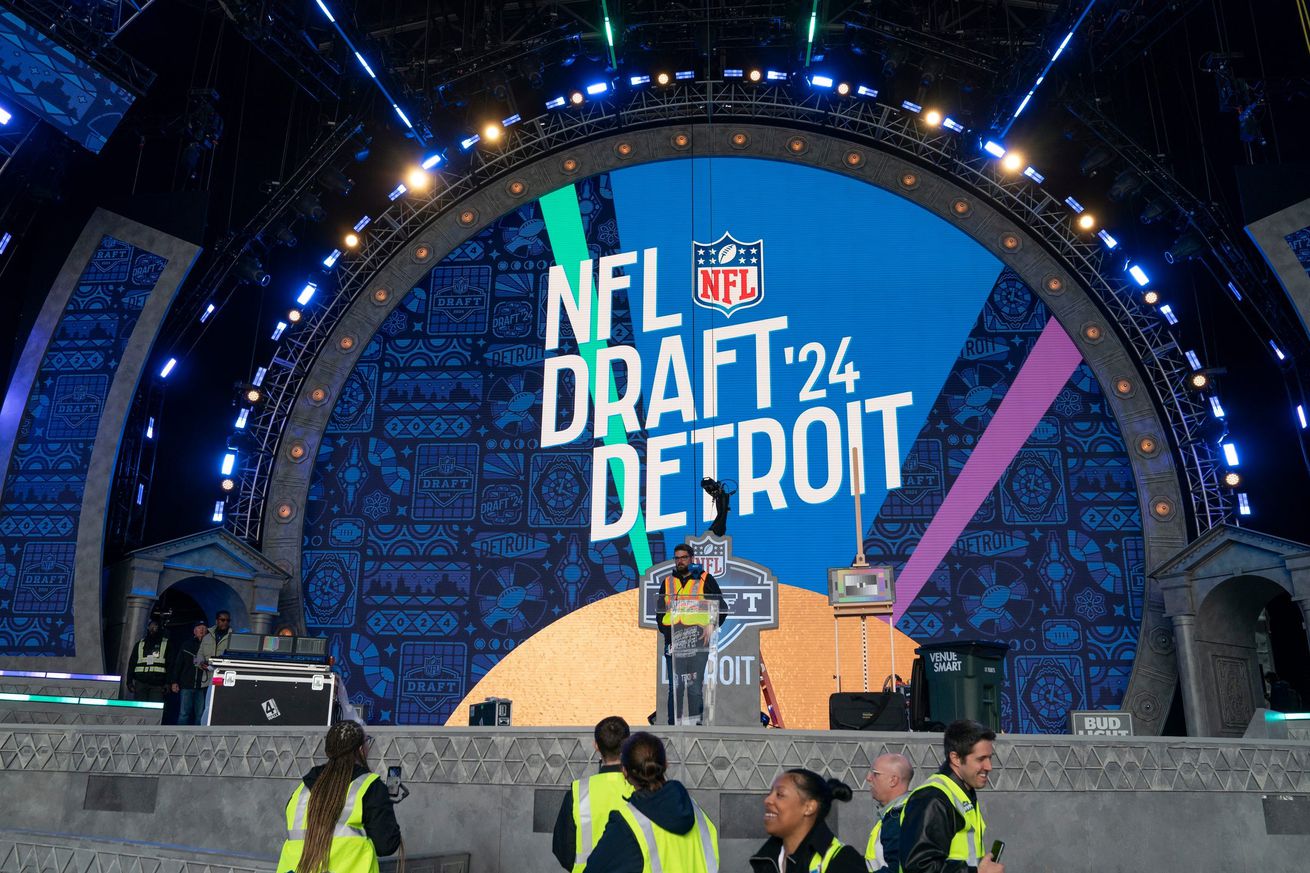 Syndication: The Record