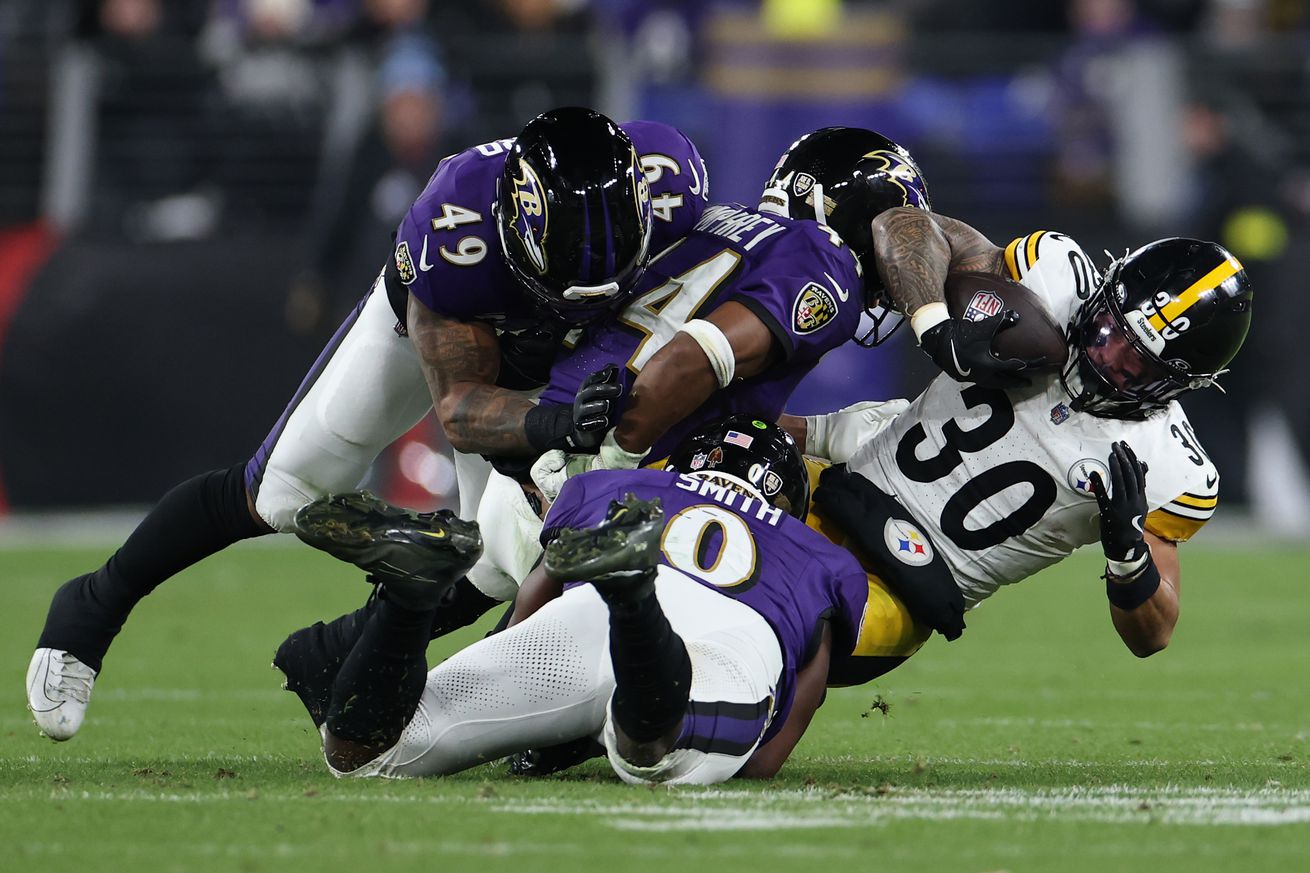 AFC Wild Card Playoffs: Pittsburgh Steelers v Baltimore Ravens