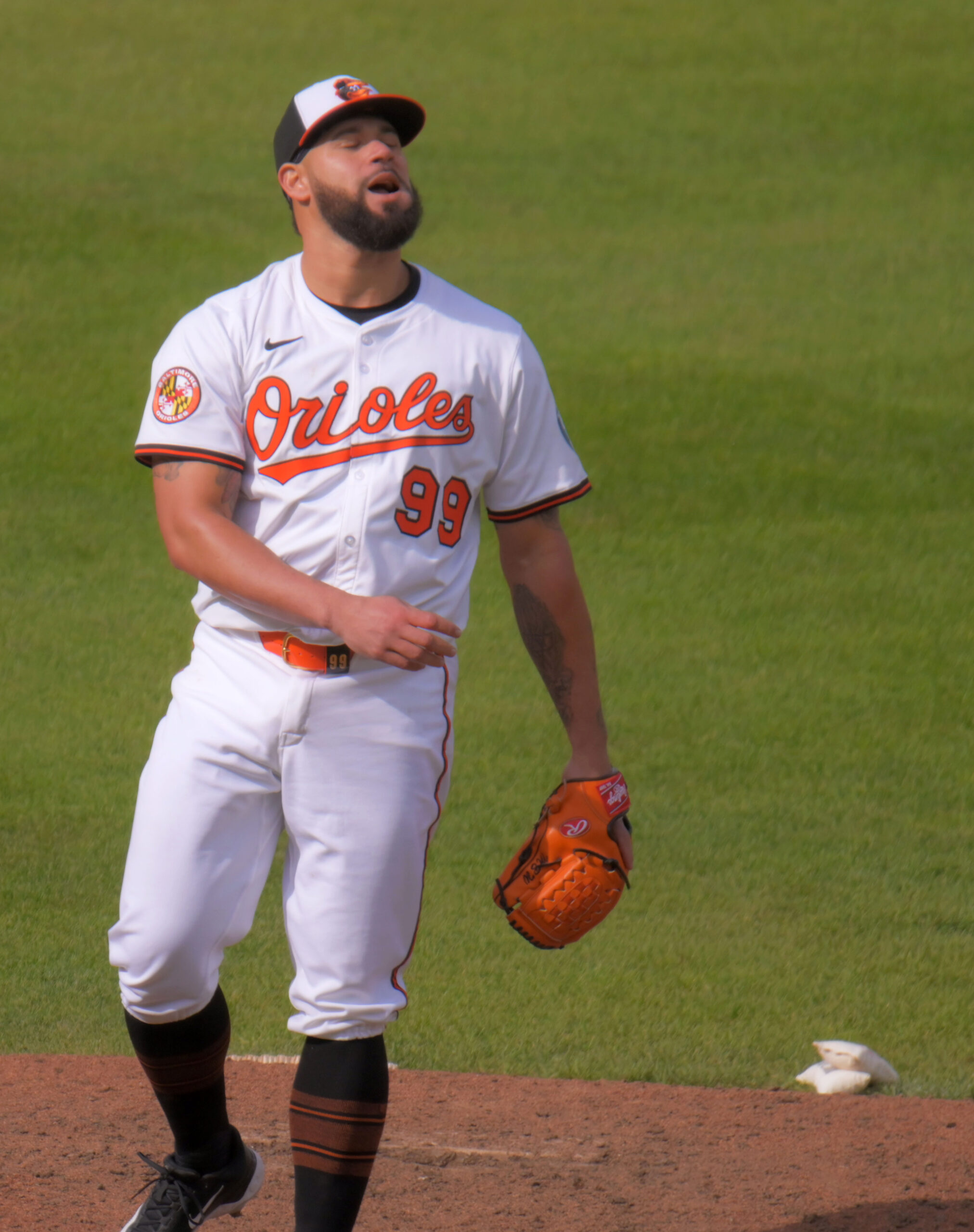 Making his pitching debut in the majors, relief pitcher Gary...