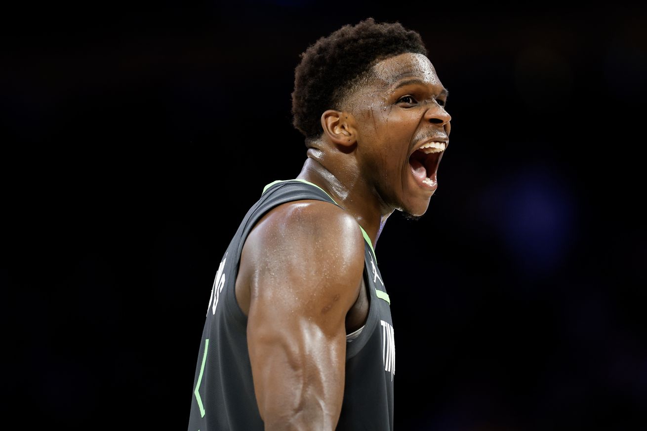 Minnesota Timberwolves v Los Angeles Lakers - Game Five