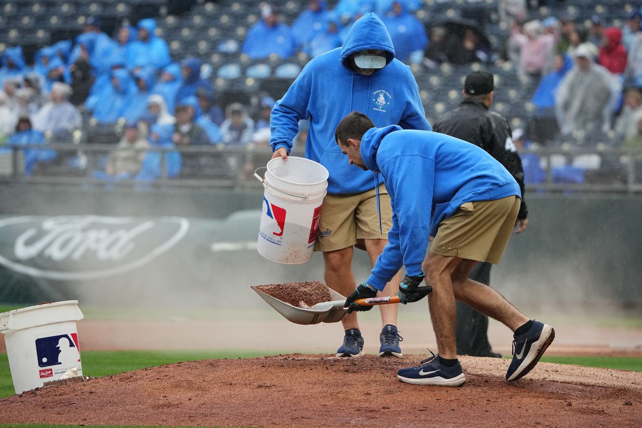 MLB: Cincinnati Reds at Kansas City Royals