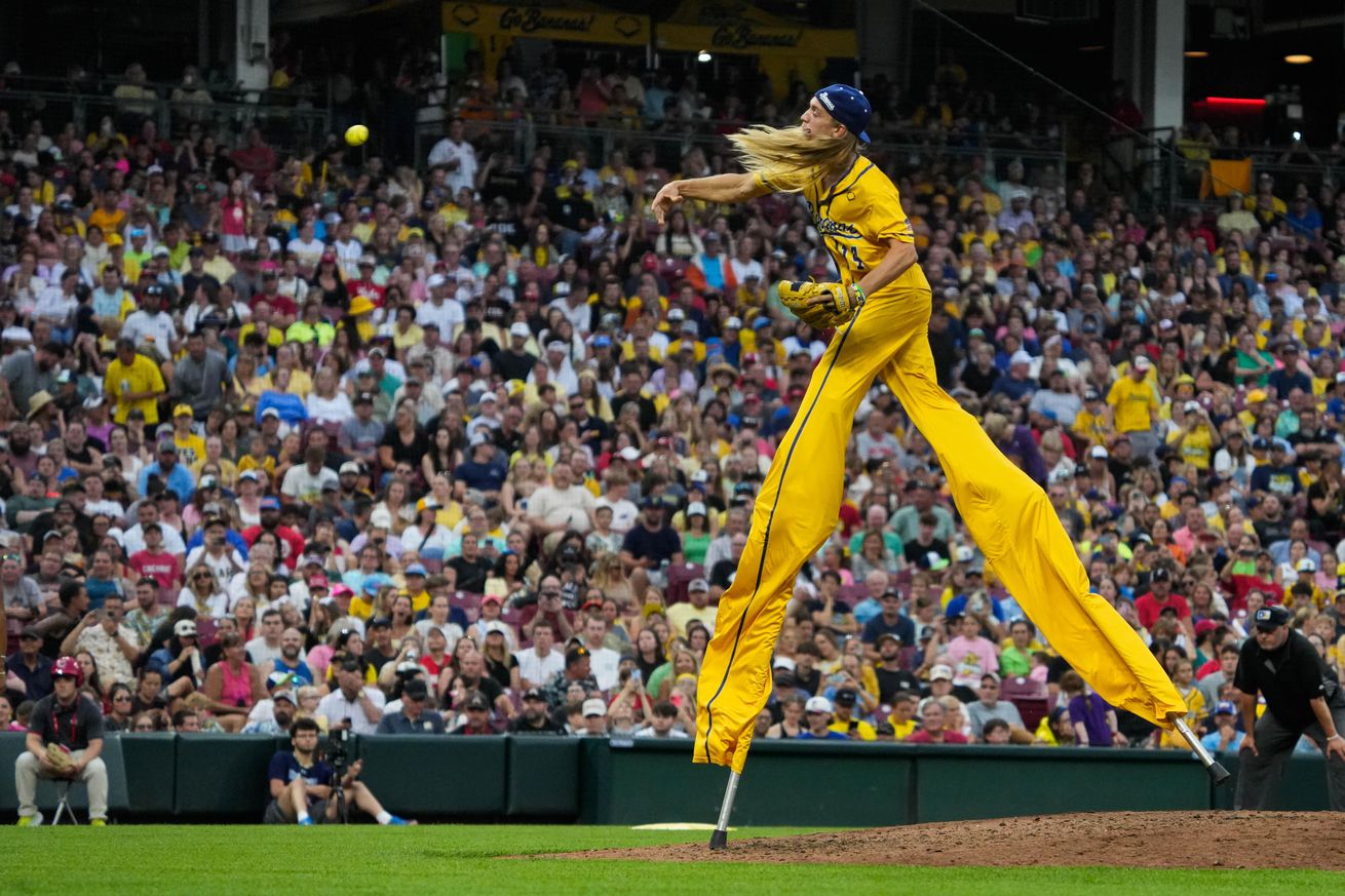 Syndication: The Enquirer