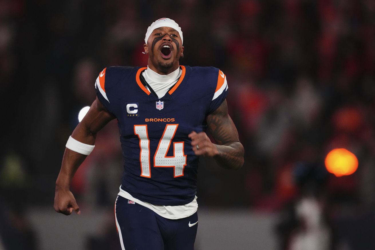 Cleveland Browns v Denver Broncos
