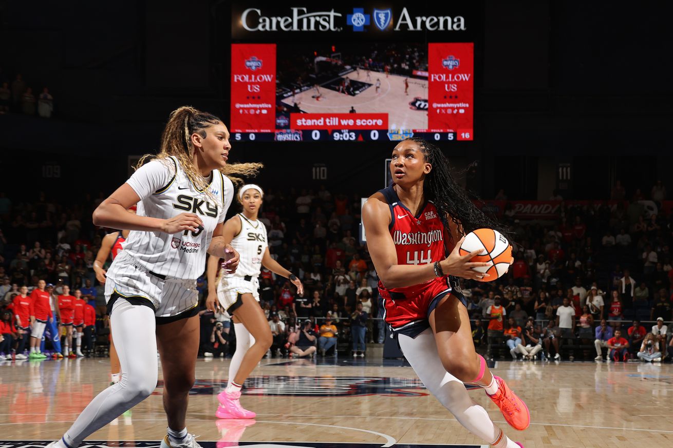 Chicago Sky v Washington Mystics