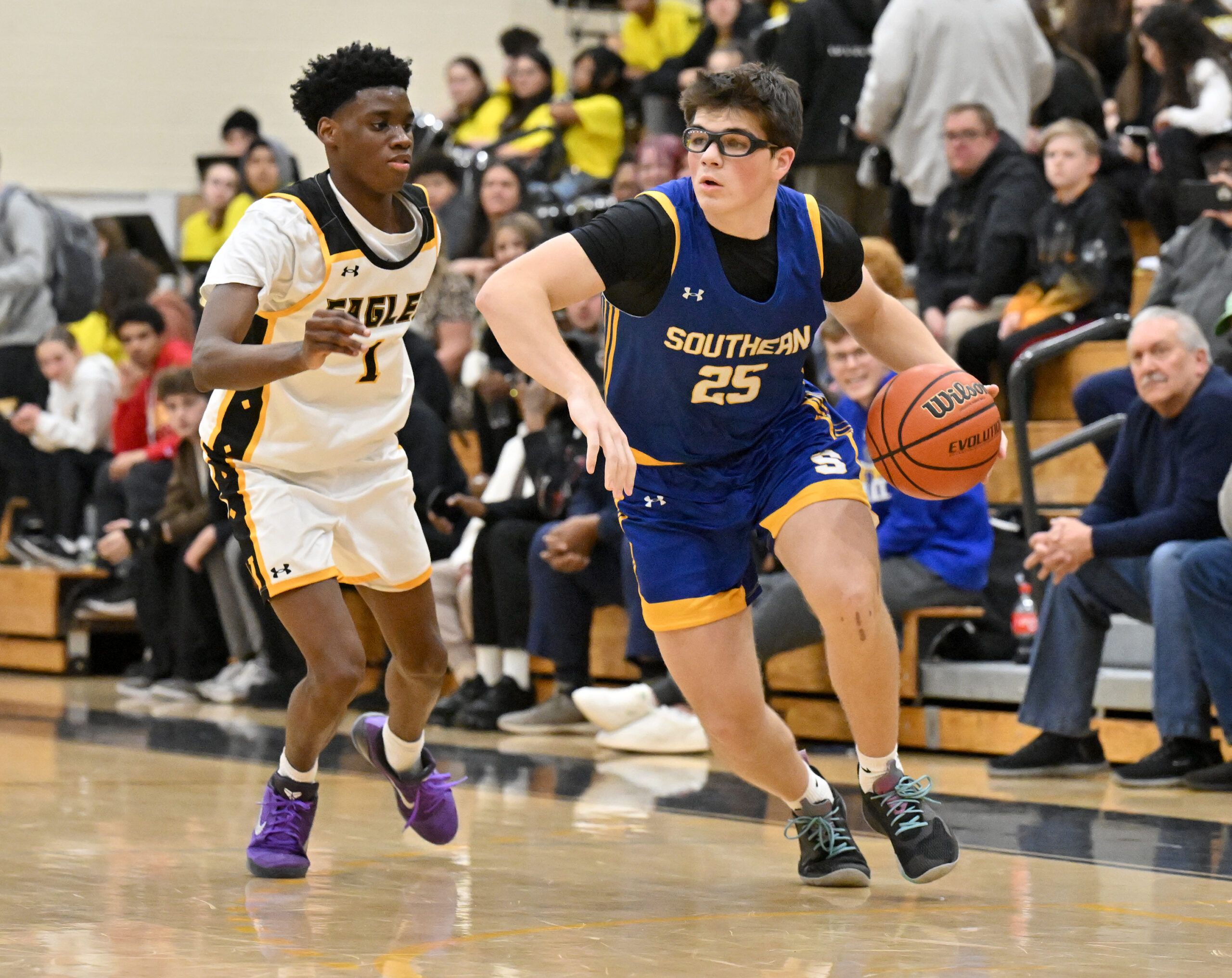 Jan. 06, 2026 Southern Bulldogs Rex Wooster #25 drives the...